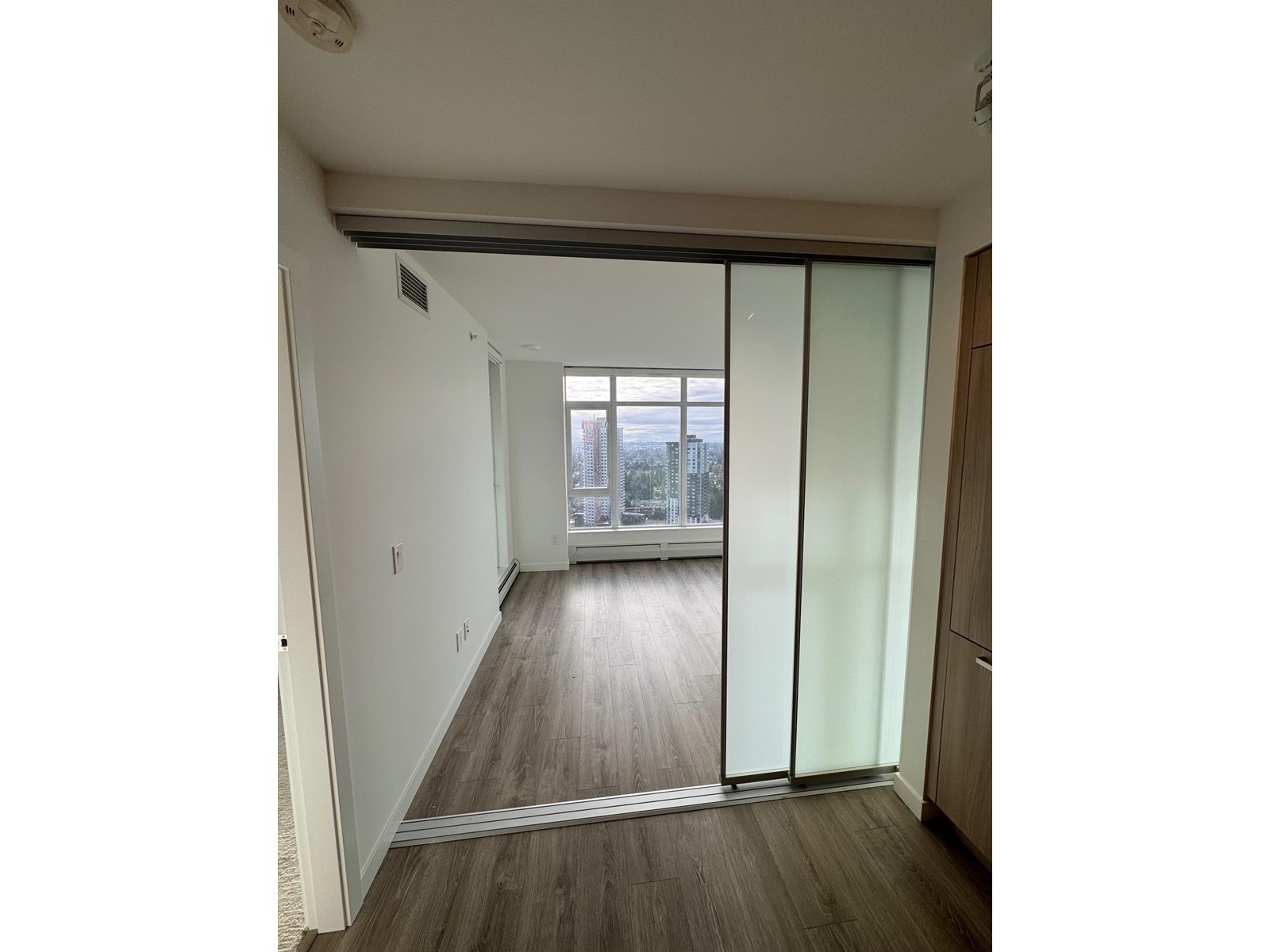 Property at 2910 13350 CENTRAL AVENUE image 3