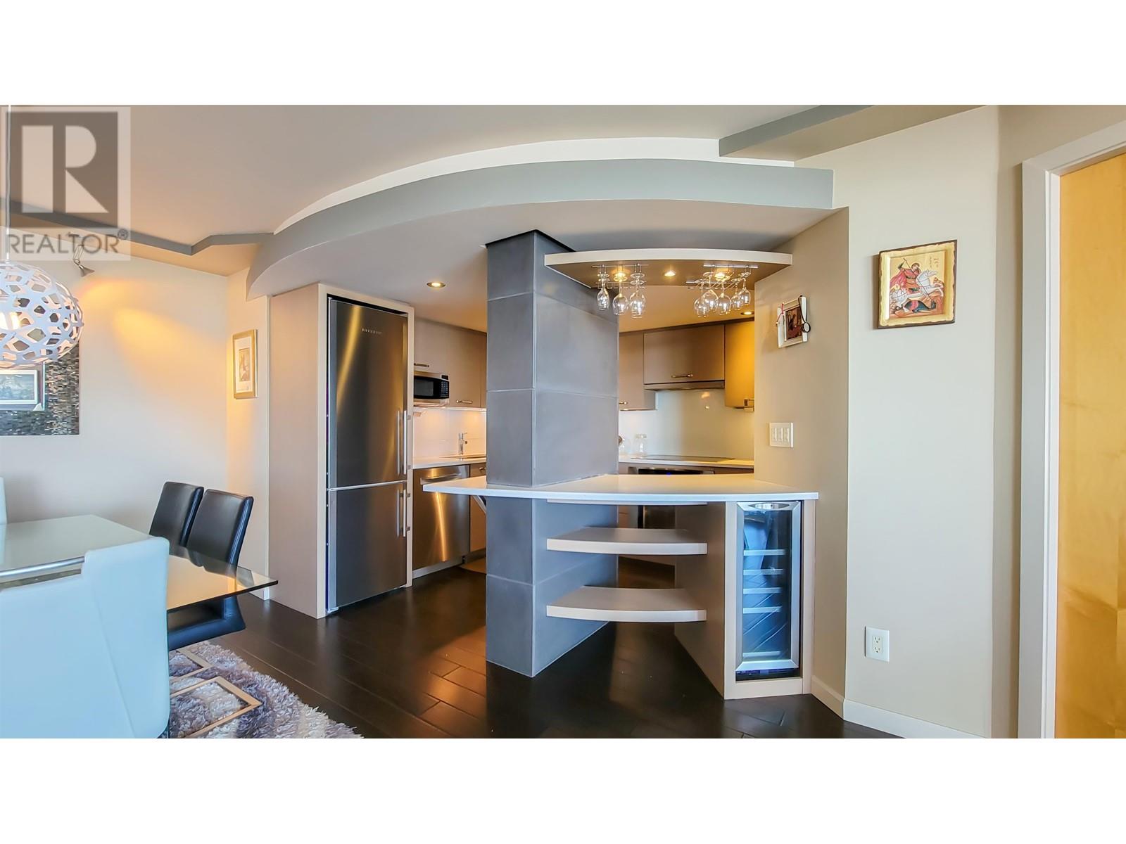 2203 739 Princess Street, New Westminster, British Columbia  V3M 6V6 - Photo 3 - R2952091