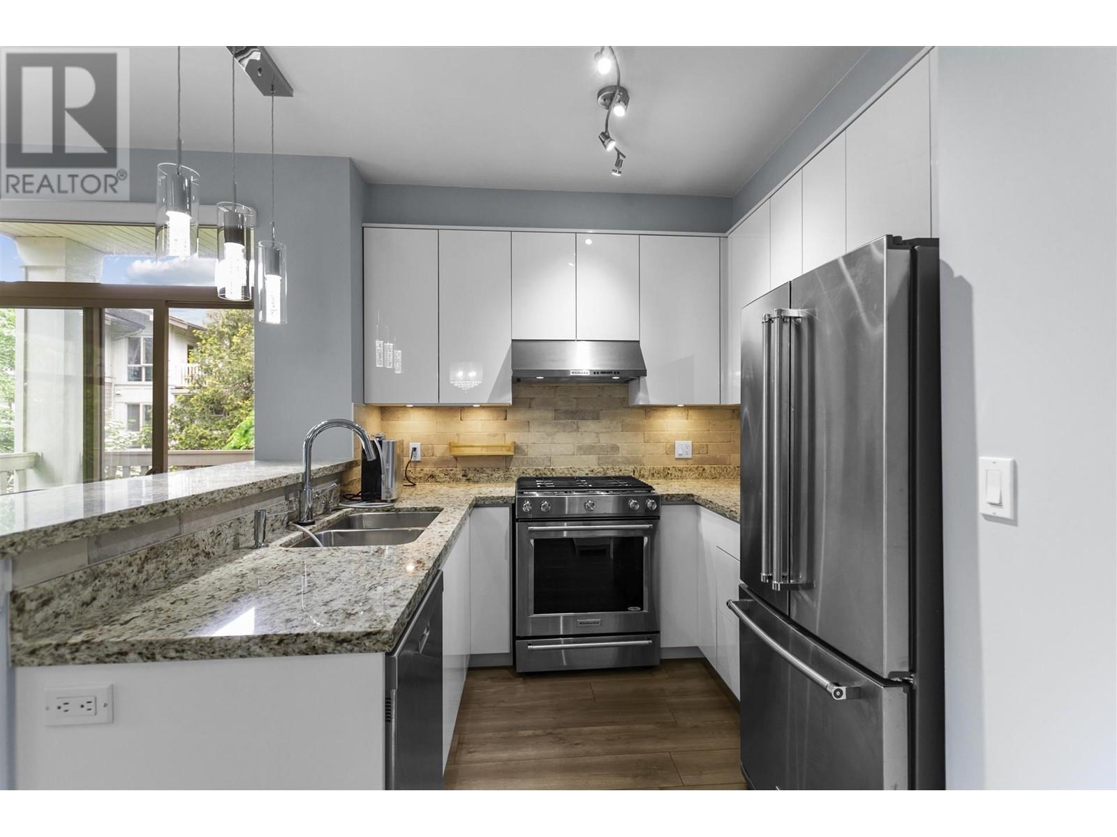 311 2083 W 33rd Avenue, Vancouver, British Columbia  V6M 4M6 - Photo 5 - R2952104