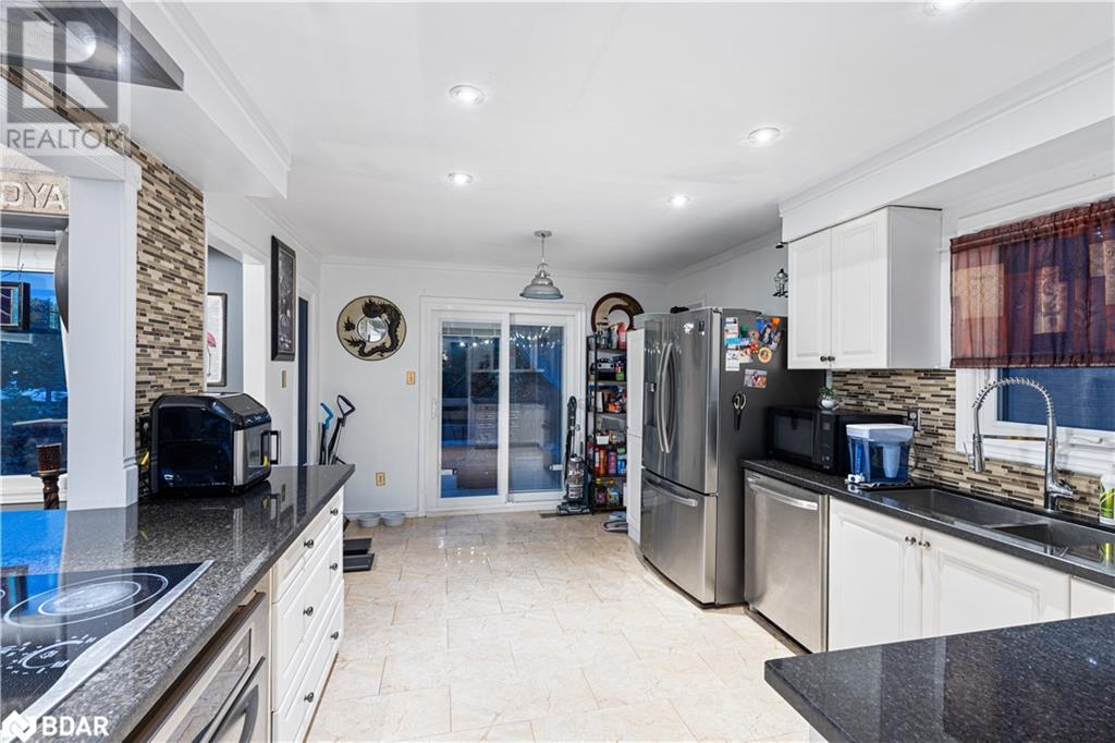 1885 Bainbridge Drive, Pickering, Ontario  L1V 6G9 - Photo 4 - 40654082