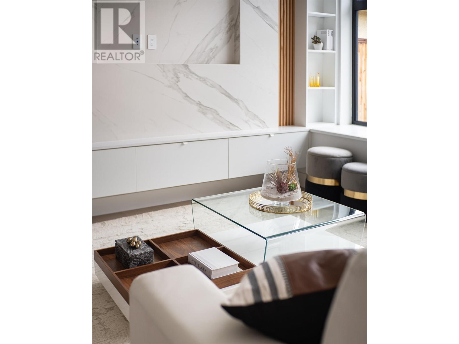 2 2474 E 21ST AVENUE