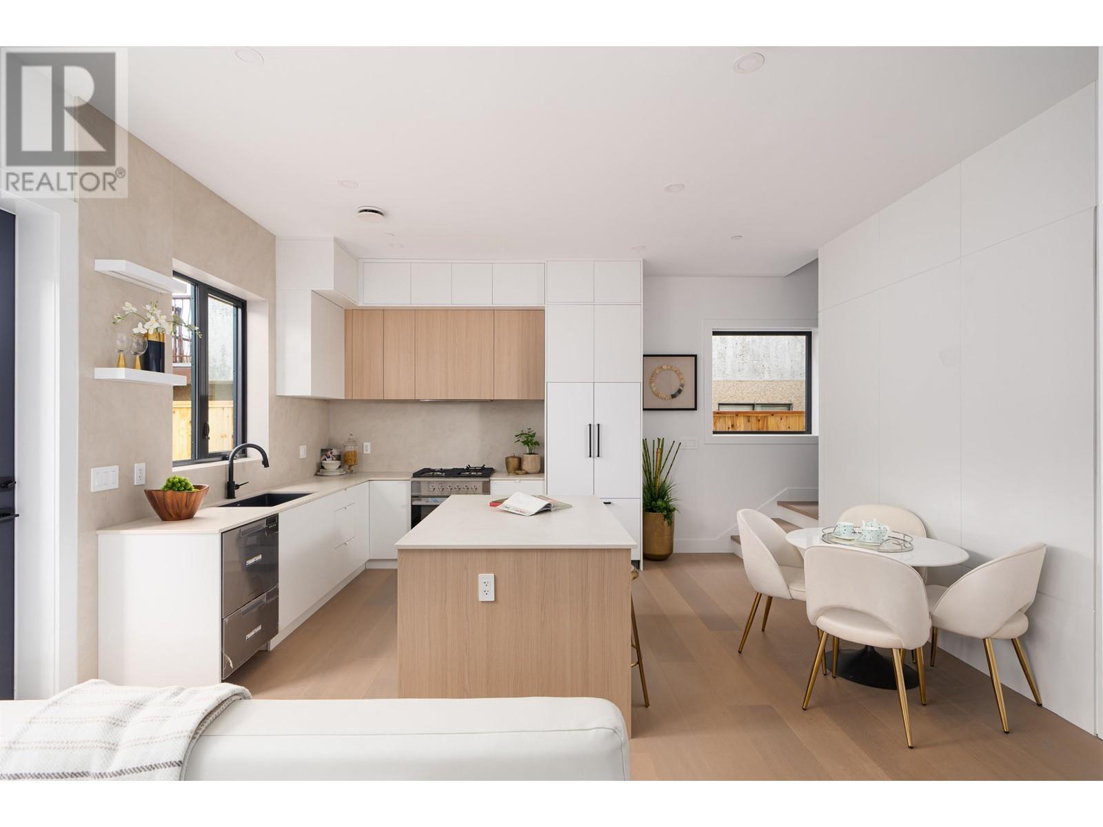 2 2474 E 21ST AVENUE