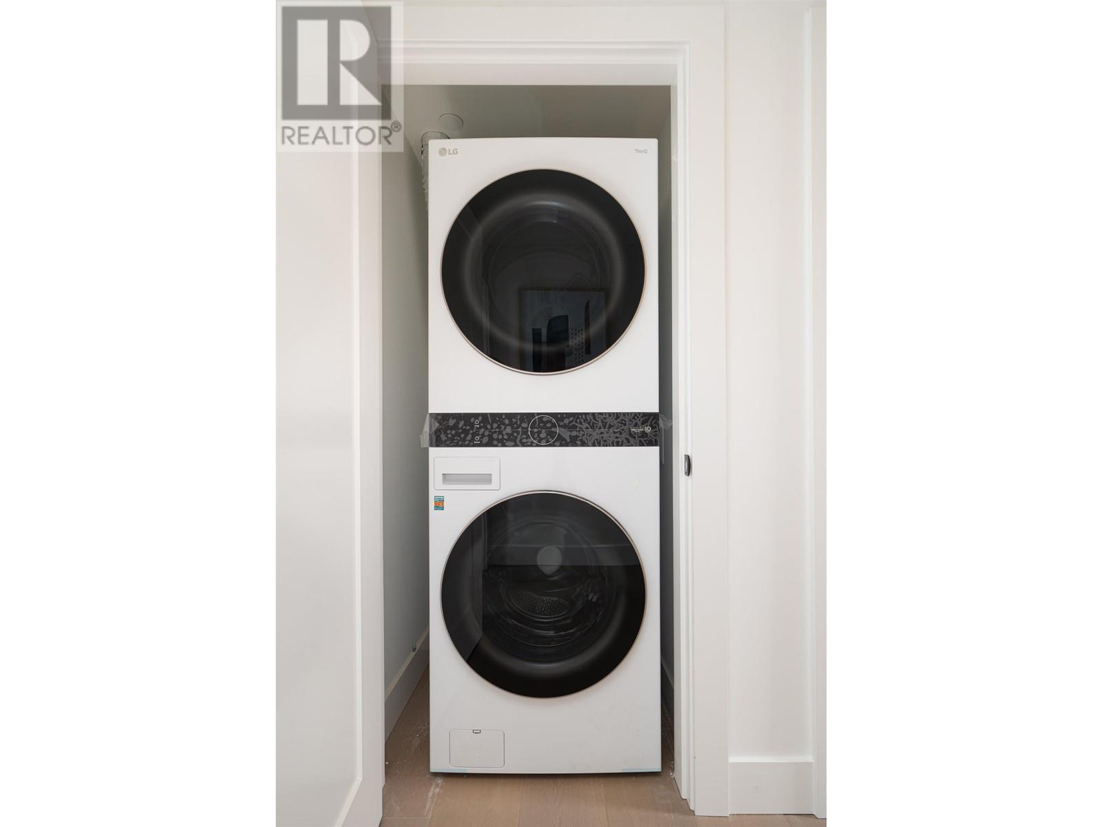 2 2474 E 21ST AVENUE