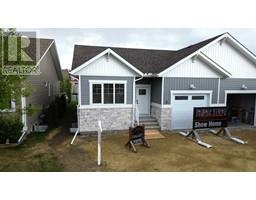 3 Beardsley Crescent Henner'S Landing, Lacombe, Ca