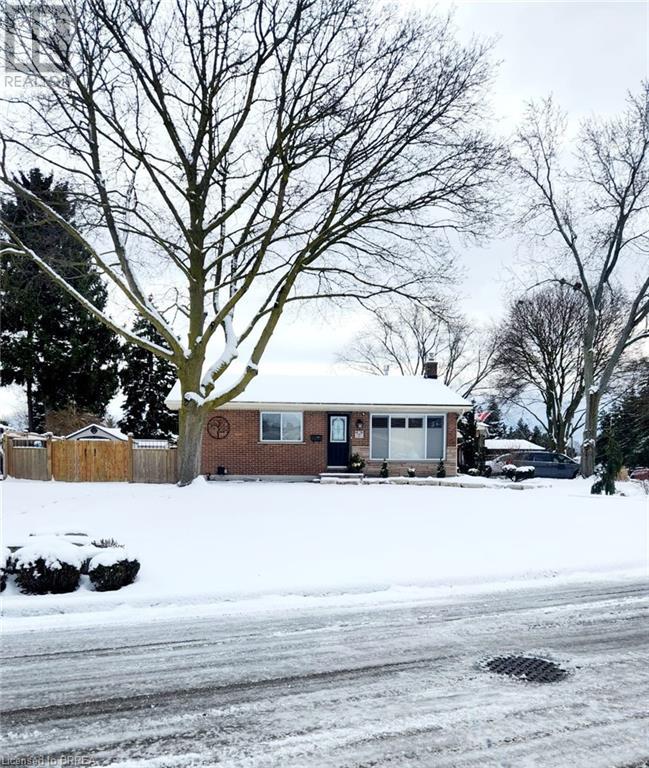 7 BRIER Crescent, Brantford, Ontario