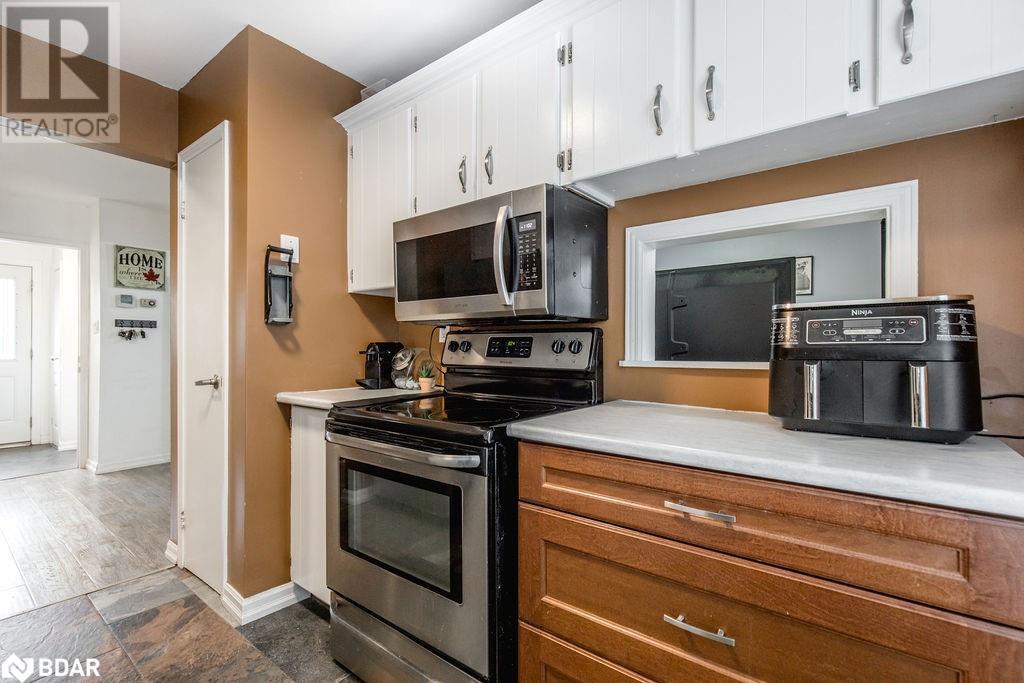 18 Christie Crescent, Barrie, Ontario  L4N 4W8 - Photo 13 - 40682742