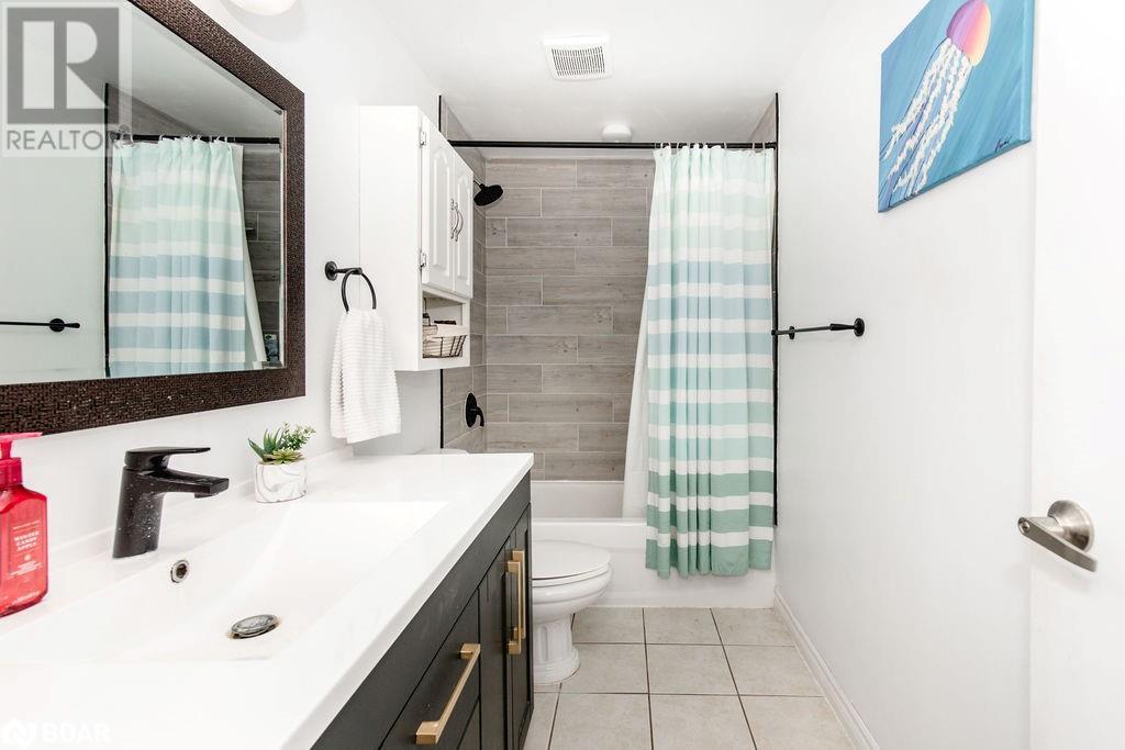 18 Christie Crescent, Barrie, Ontario  L4N 4W8 - Photo 18 - 40682742