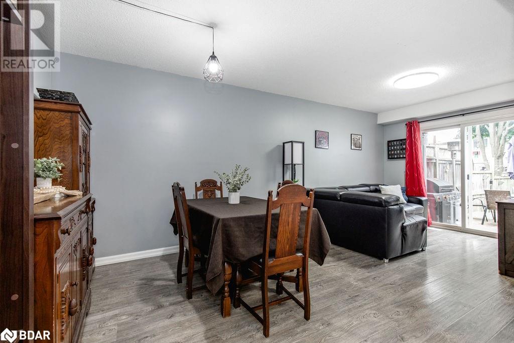 18 Christie Crescent, Barrie, Ontario  L4N 4W8 - Photo 7 - 40682742