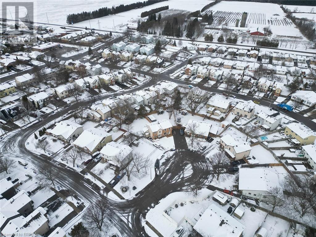 7 Fenwick Court, Brantford, Ontario  N3P 1B1 - Photo 27 - 40686345