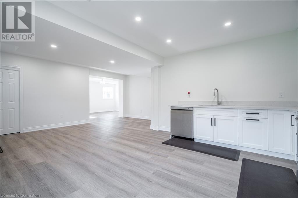 102 Donnici Drive Unit# 2, Hamilton, Ontario  L9B 2K3 - Photo 11 - 40687193