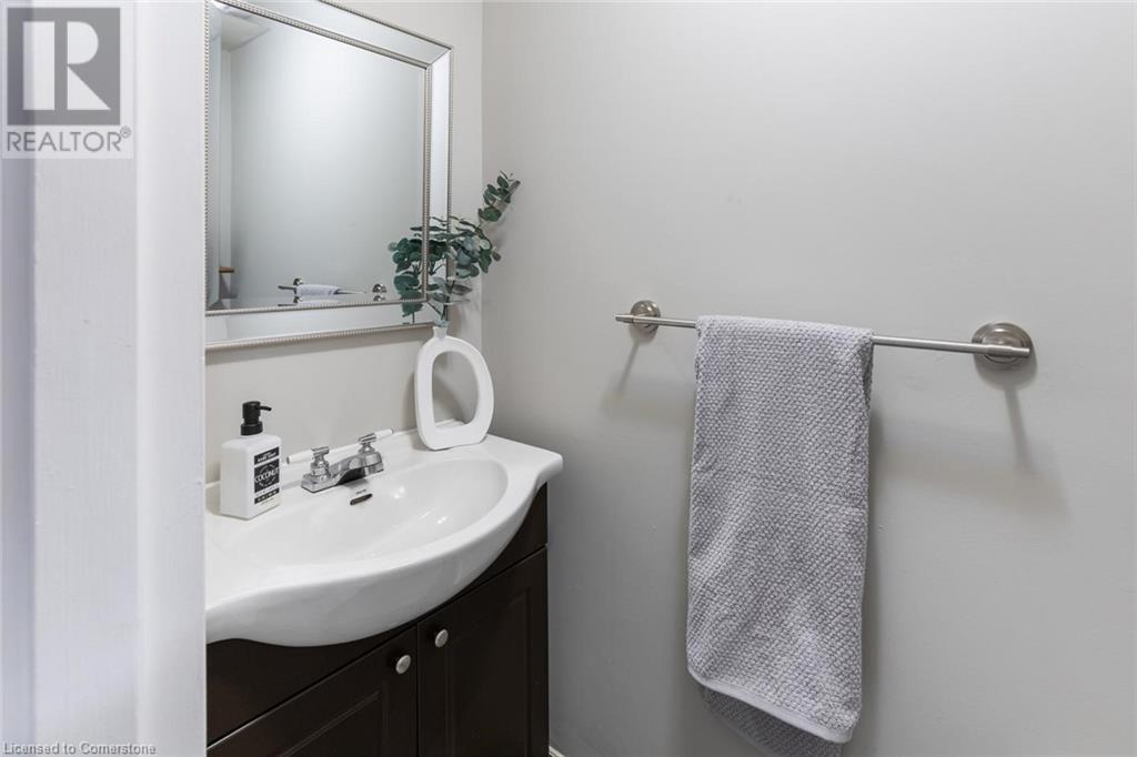 11 Harrisford Street Unit# 100, Hamilton, Ontario  L8K 6L7 - Photo 6 - 40687046