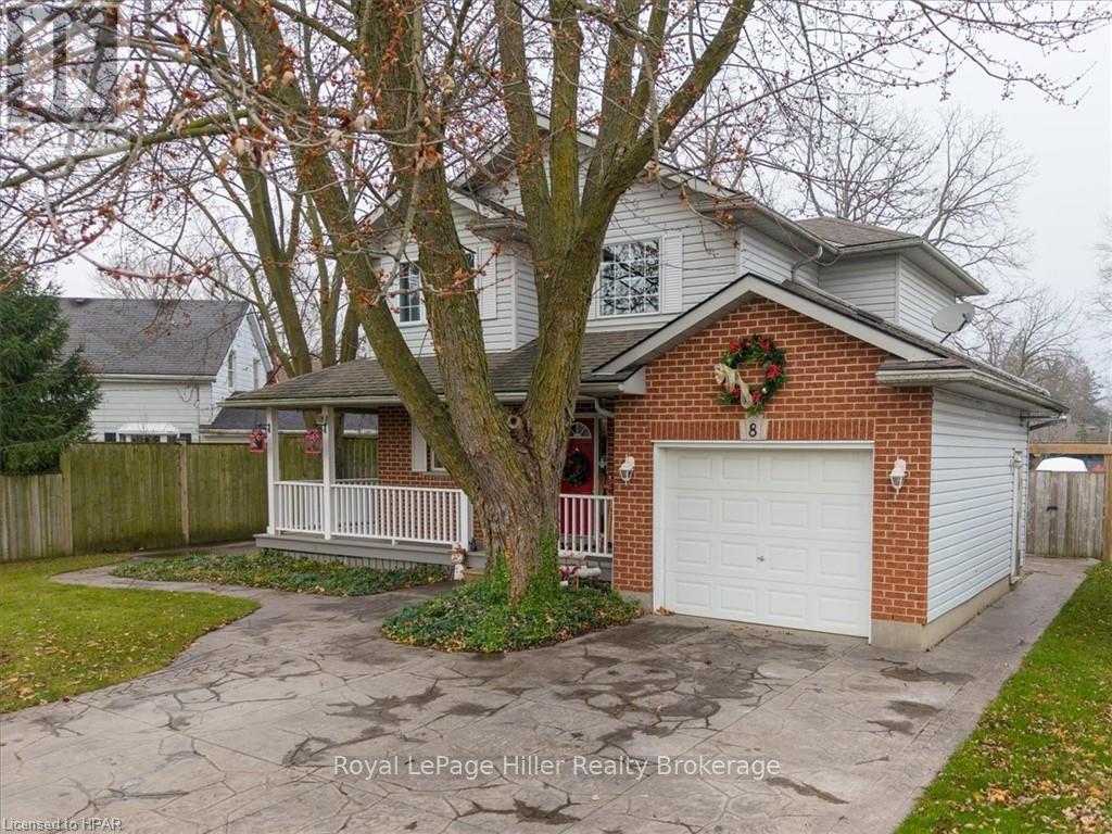 8 Oak Street, Stratford, Ontario  N5A 2G1 - Photo 2 - X11822837