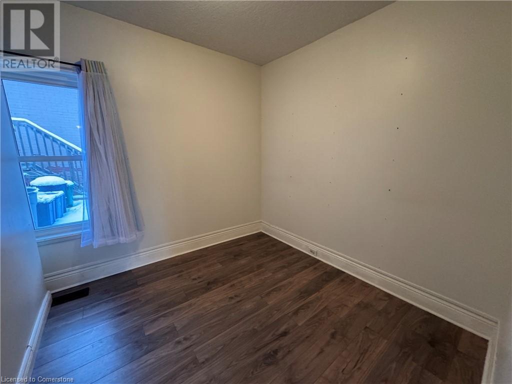 119 Superior Street, Brantford, Ontario  N3S 2K9 - Photo 11 - 40687019