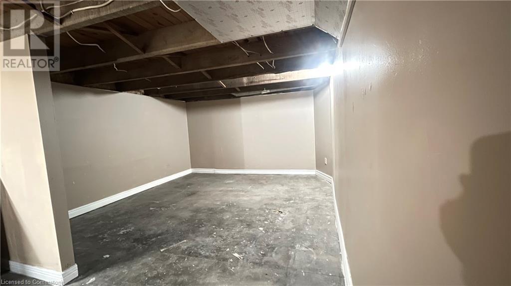 119 Superior Street, Brantford, Ontario  N3S 2K9 - Photo 18 - 40687019