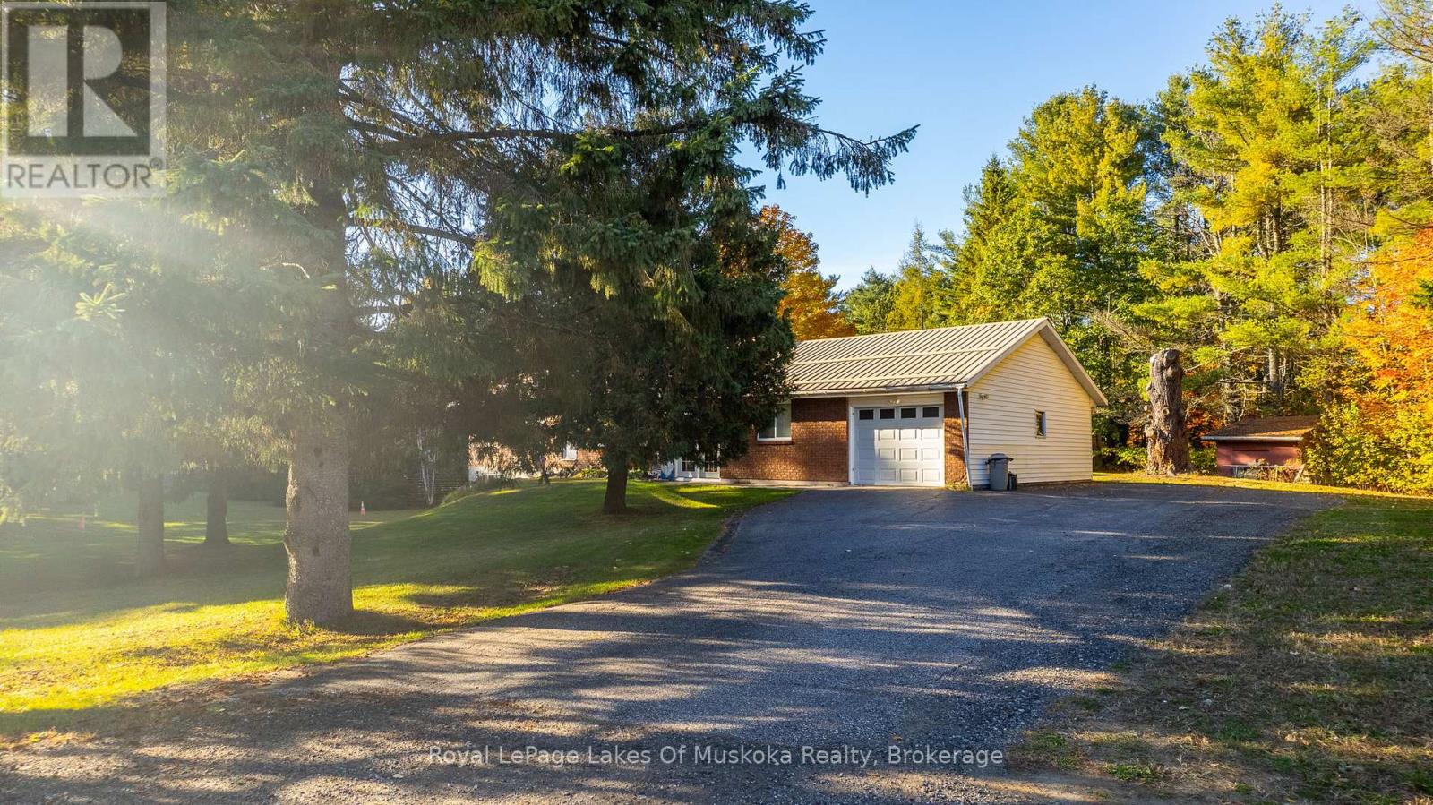 1179 Muskoka Road 117, Bracebridge (Macaulay), Ontario  P1L 1W9 - Photo 3 - X11905322