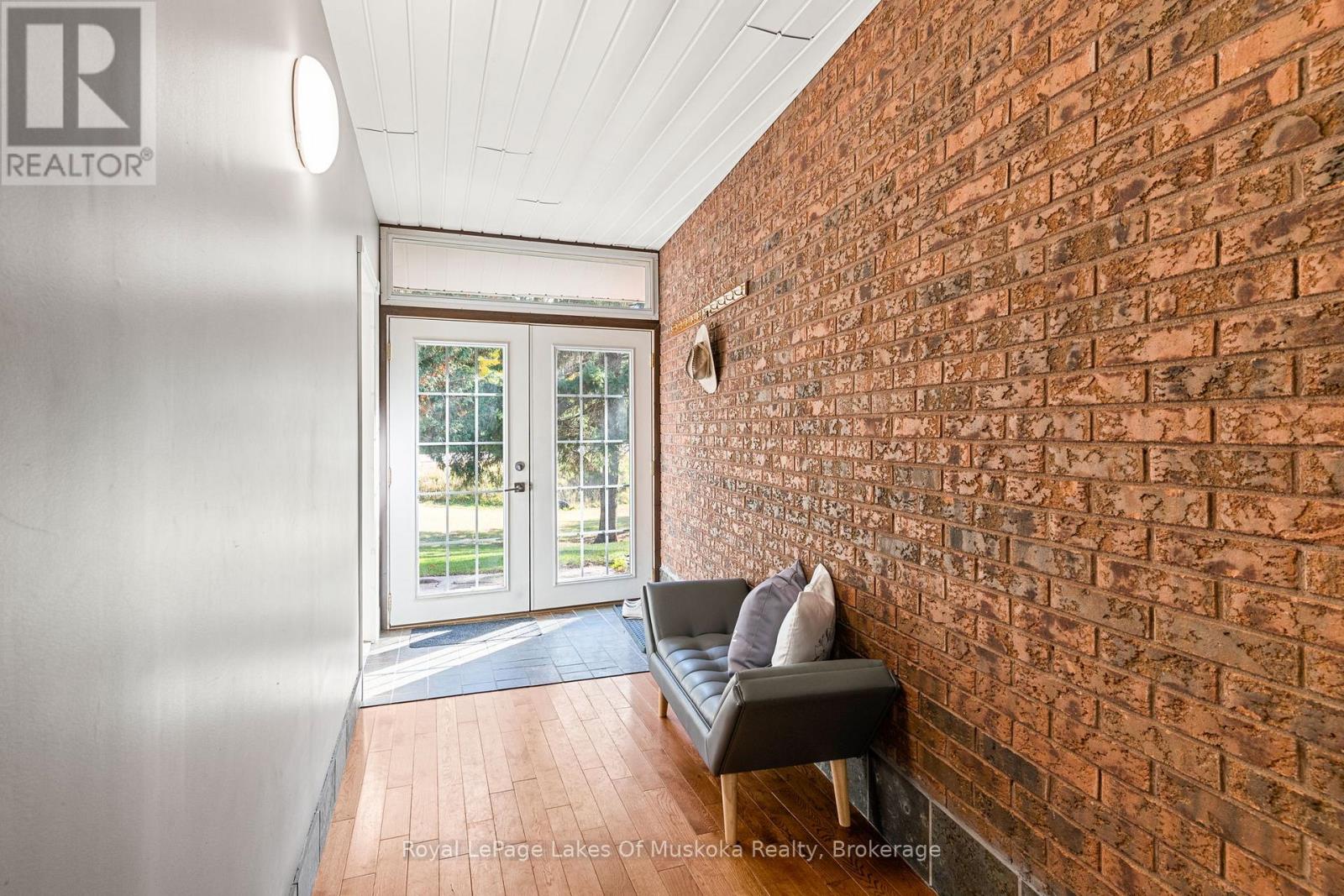 1179 Muskoka Road 117, Bracebridge (Macaulay), Ontario  P1L 1W9 - Photo 5 - X11905322