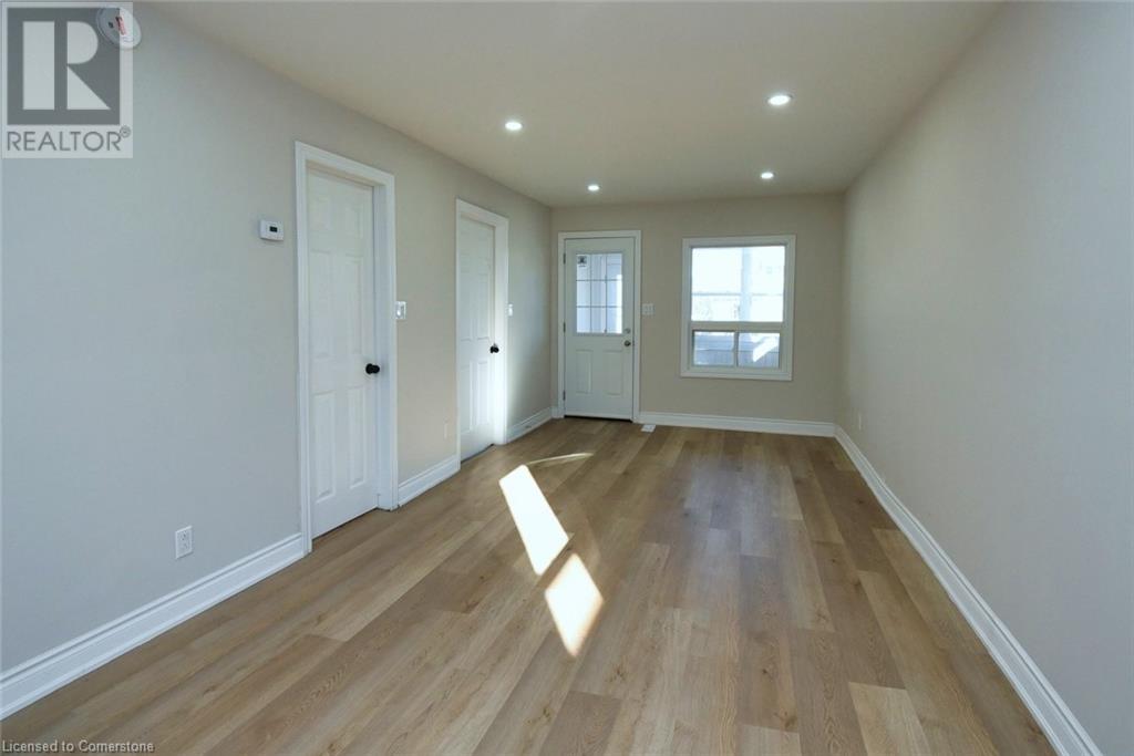 32 Vansitmart Avenue, Hamilton, Ontario  L8H 3A3 - Photo 6 - 40686978