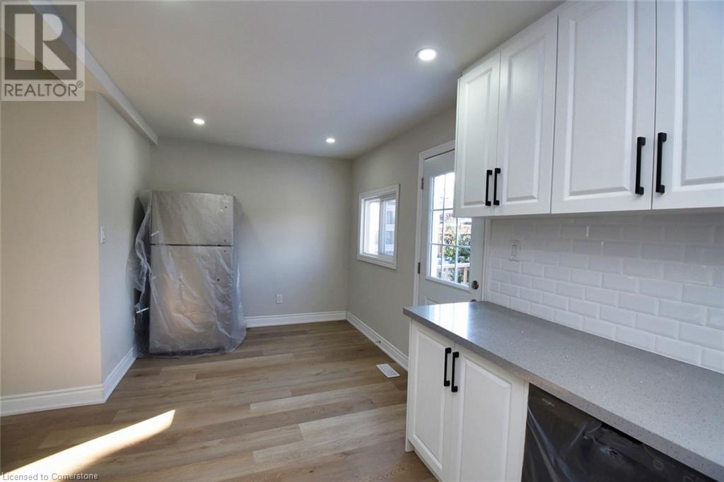 32 Vansitmart Avenue, Hamilton, Ontario  L8H 3A3 - Photo 13 - 40686978