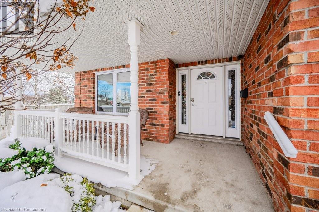 6 Abraham Drive N, Stratford, Ontario  N5A 8A9 - Photo 3 - 40687227