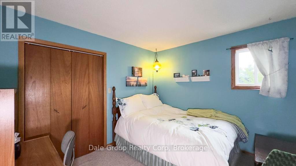 25 Jordan  (Belgrave) Drive, North Huron, Ontario  N0G 1E0 - Photo 19 - X11905463