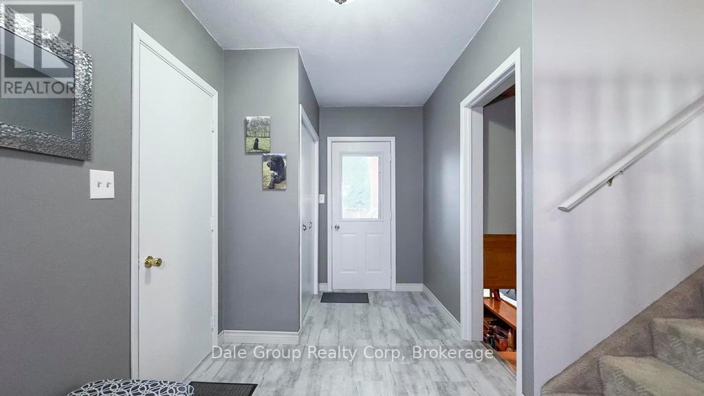 25 Jordan  (Belgrave) Drive, North Huron, Ontario  N0G 1E0 - Photo 4 - X11905463