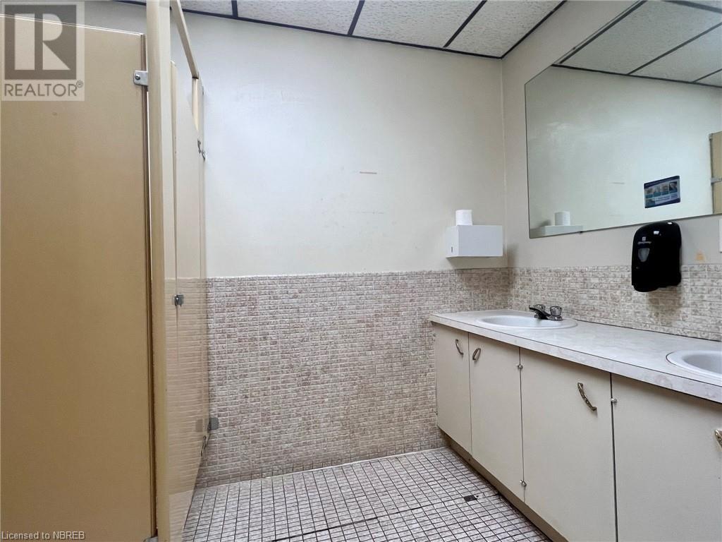 391 Main Street E, North Bay, Ontario  P1B 1B3 - Photo 16 - 40686117