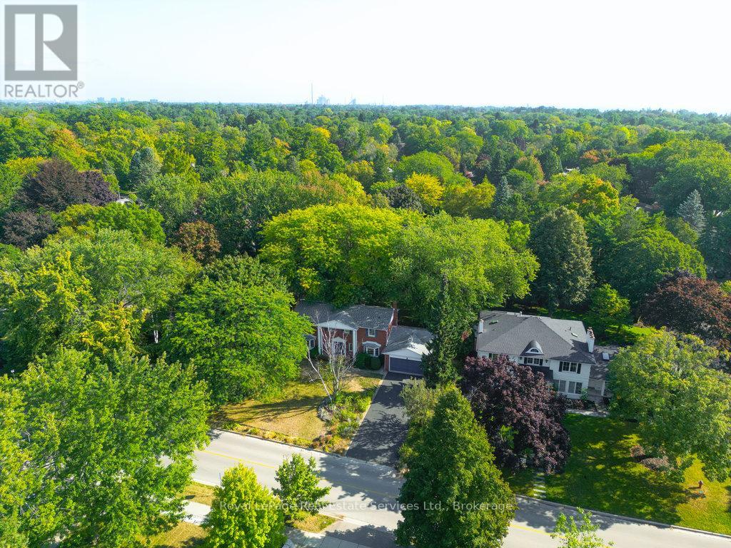 273 CAIRNCROFT ROAD, Oakville, Ontario