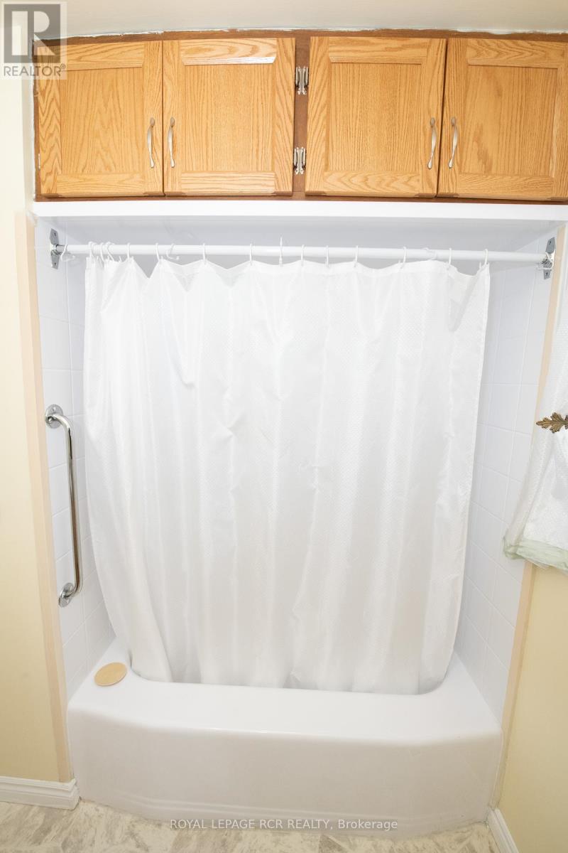 180 Miller Street, Wellington North, Ontario  N0G 2L3 - Photo 21 - X11822803