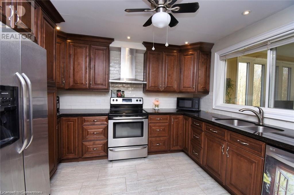 888 Mckenzie Road, Oneida, Ontario  N3W 2B5 - Photo 12 - 40687226