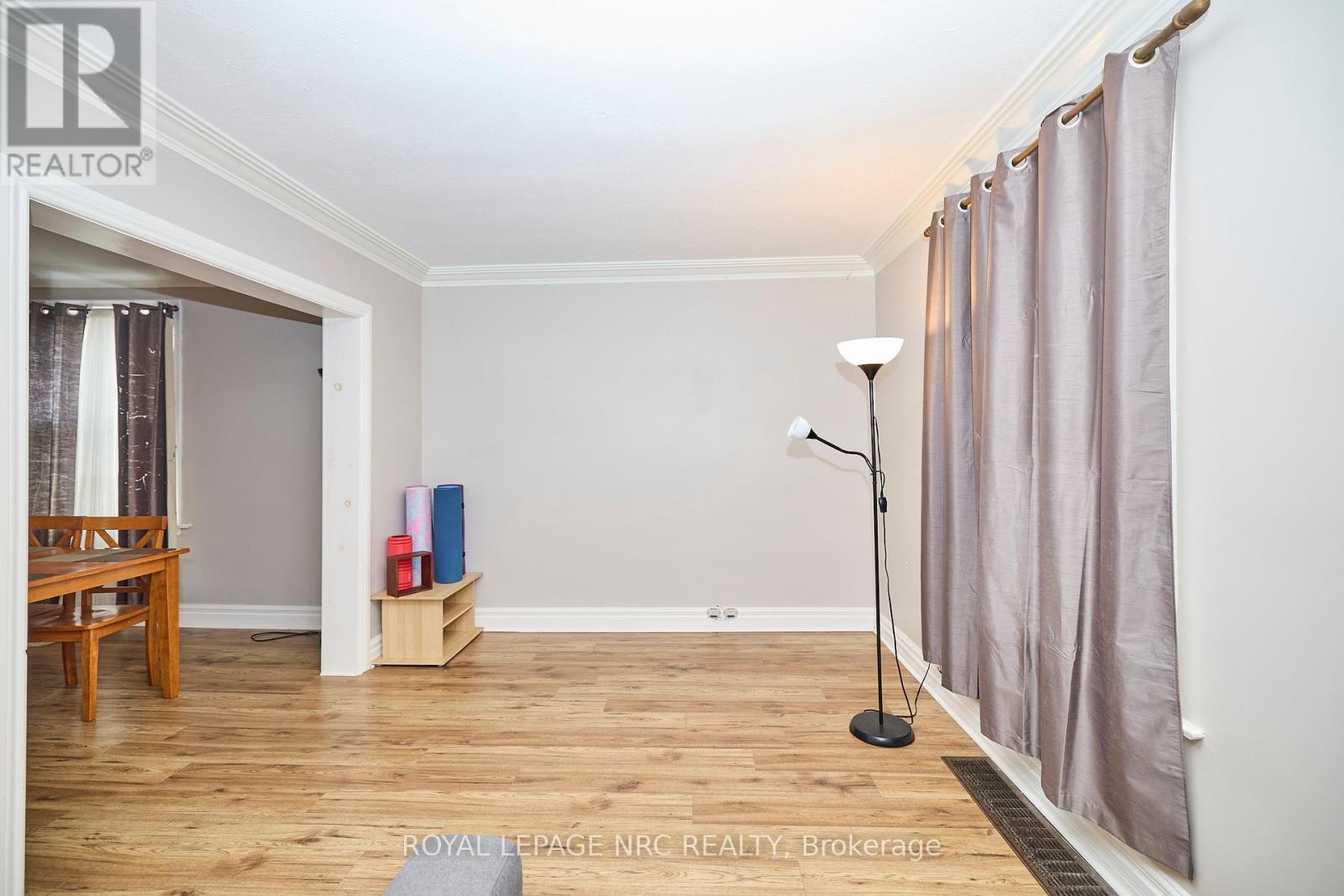 45 Pine Street N, Thorold (Thorold Downtown), Ontario  L2V 2P1 - Photo 11 - X11905543