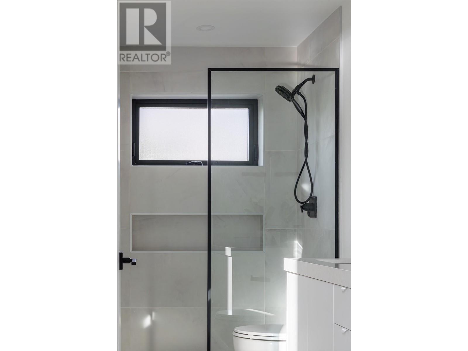 1 2474 E 21ST AVENUE