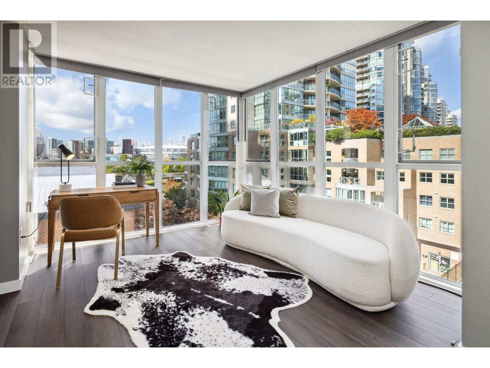 Listing Picture 10 of 40 : 501 1255 MAIN STREET, Vancouver / 溫哥華 - 魯藝地產 Yvonne Lu Group - MLS Medallion Club Member