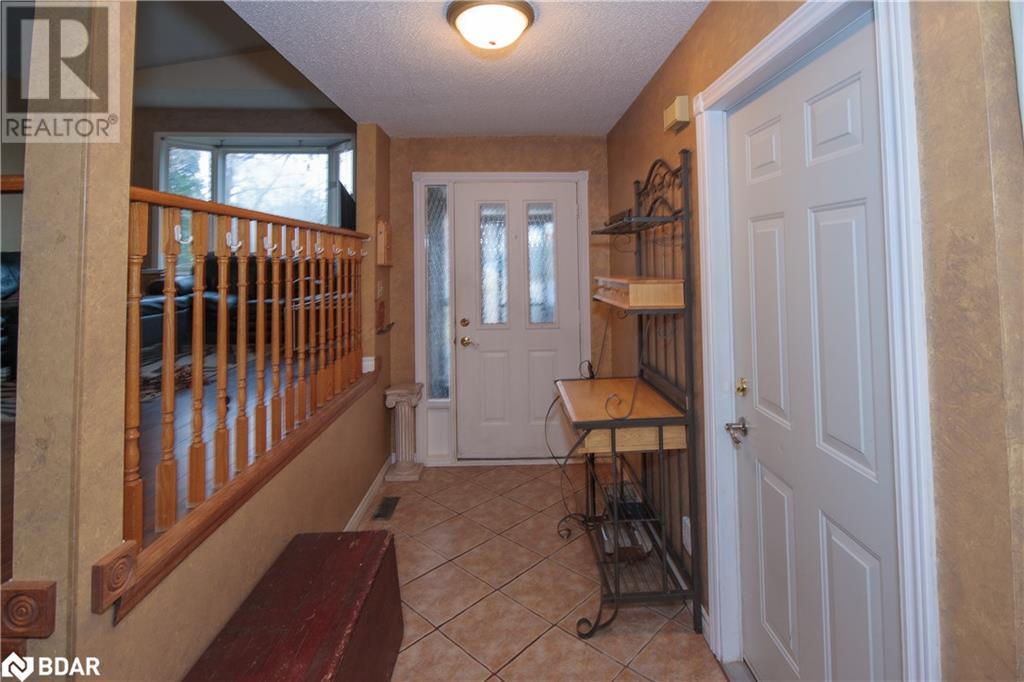 17 Mcconkey Place, Barrie, Ontario  L4N 6H1 - Photo 3 - 40687275