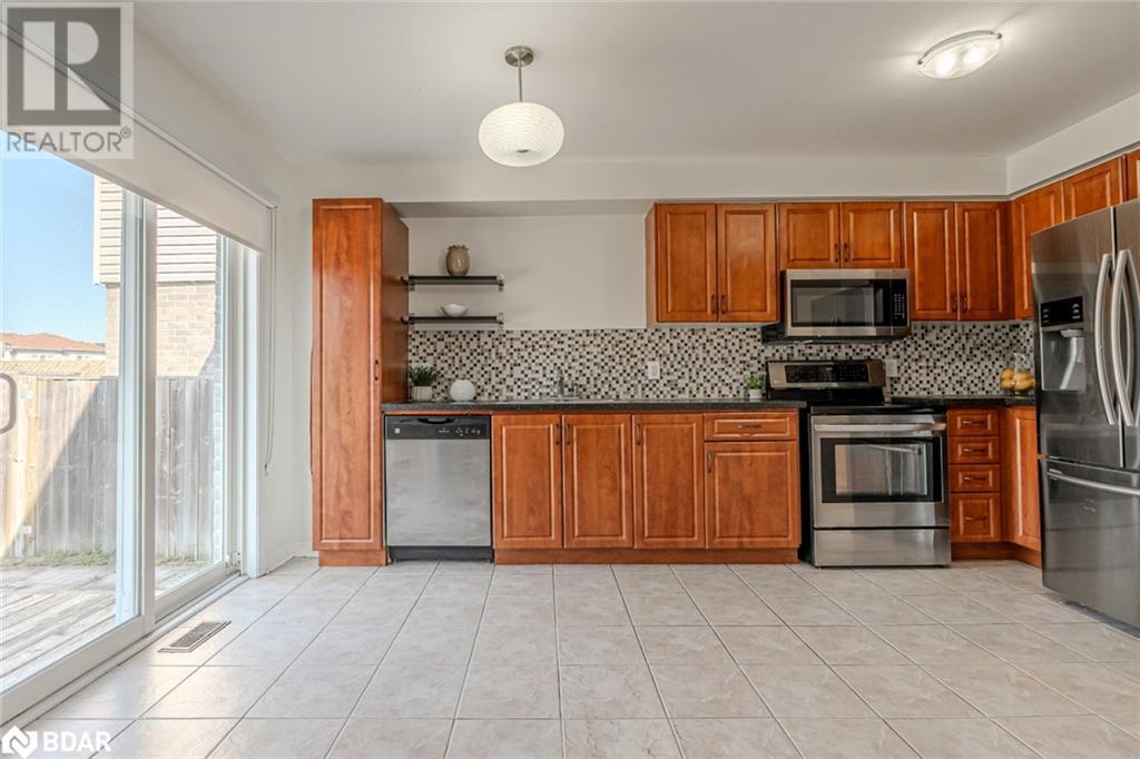 35 Lookout Street, Angus, Ontario  L0M 1B4 - Photo 4 - 40686945