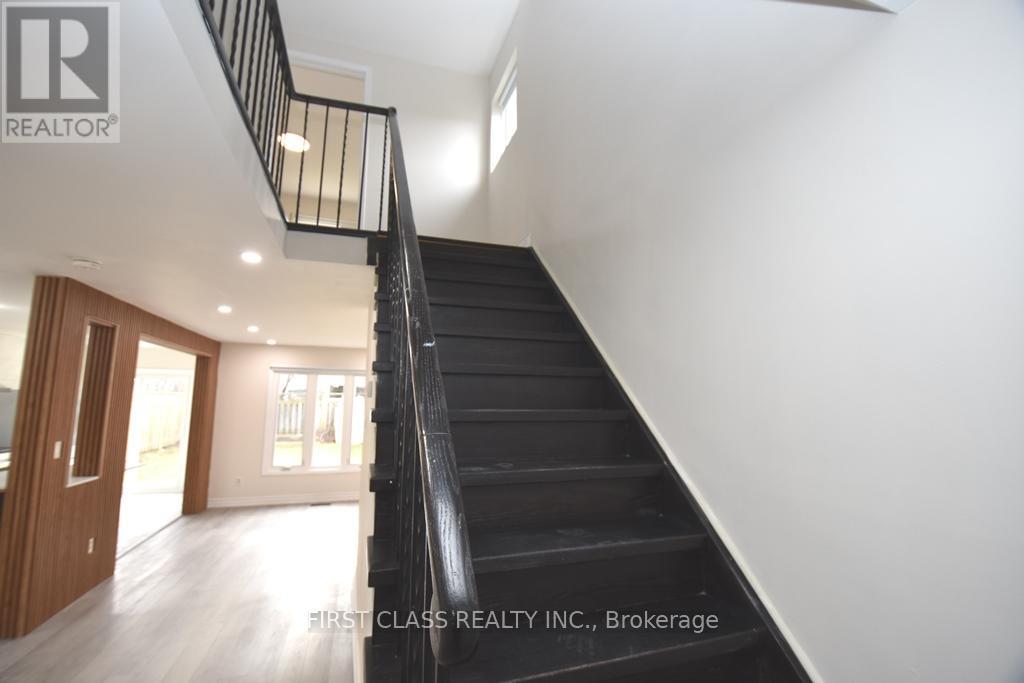 Main - 43 Constellation Crescent, Richmond Hill, Ontario  L4C 8J8 - Photo 10 - N11905513