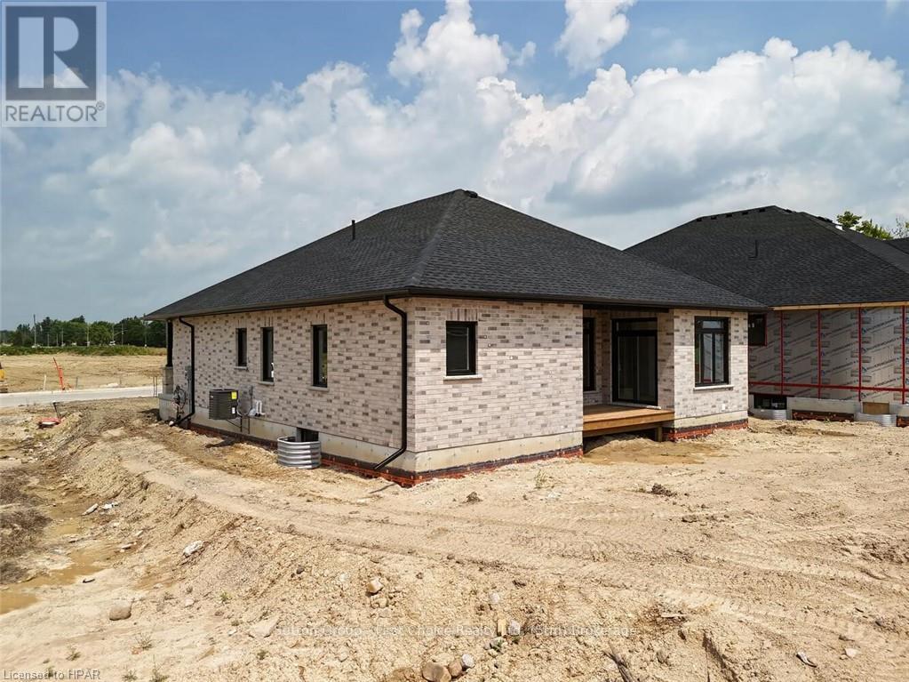 15 Kastner Street, Stratford, Ontario  N5A 0J7 - Photo 36 - X10780417