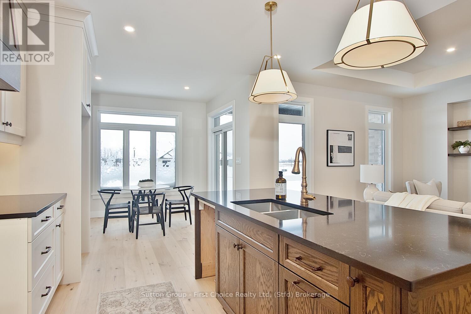 15 Kastner Street, Stratford, Ontario  N5A 0J7 - Photo 8 - X10780417