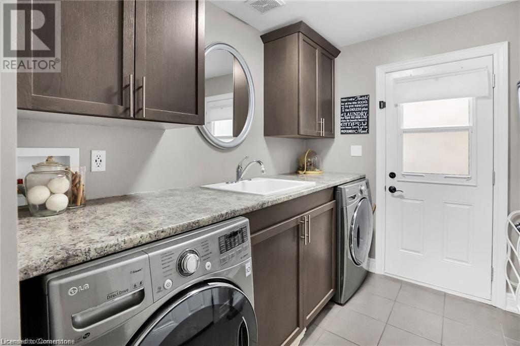 70 Oakdale Boulevard, Smithville, Ontario  L0R 2A0 - Photo 18 - 40687301