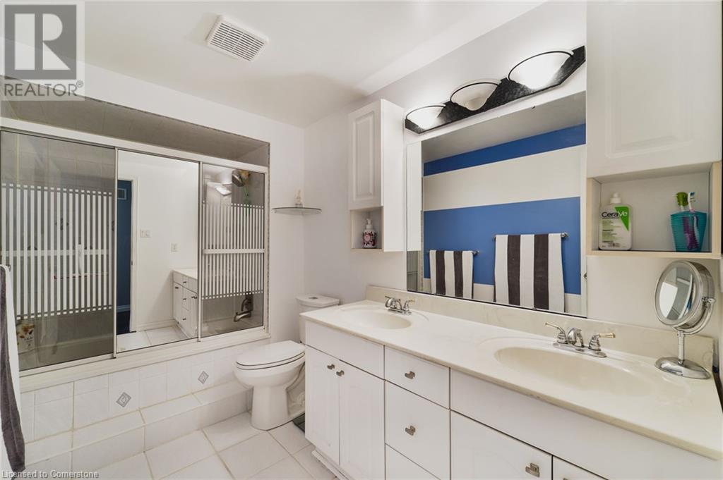 8 Muscot Drive, Hamilton, Ontario  L8J 1X2 - Photo 22 - 40687296