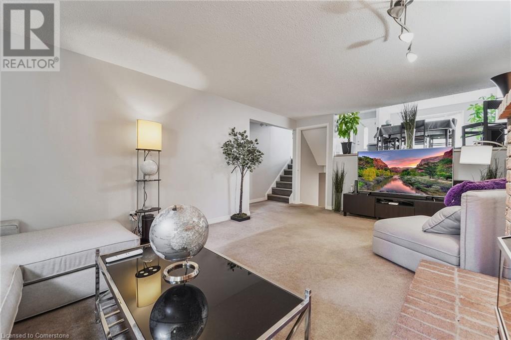 8 Muscot Drive, Hamilton, Ontario  L8J 1X2 - Photo 29 - 40687296