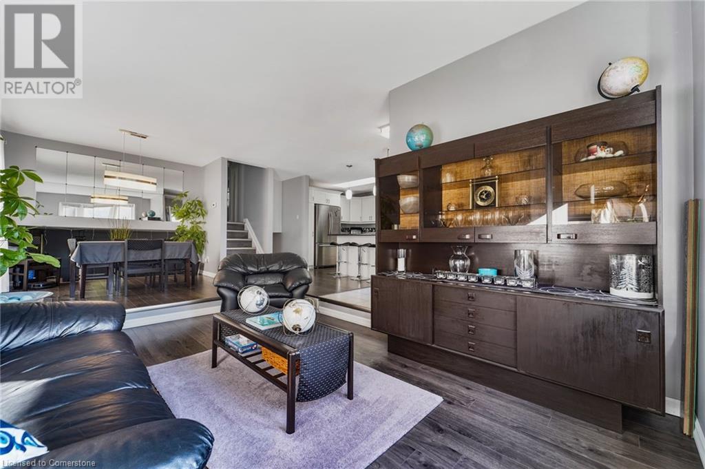 8 Muscot Drive, Hamilton, Ontario  L8J 1X2 - Photo 9 - 40687296