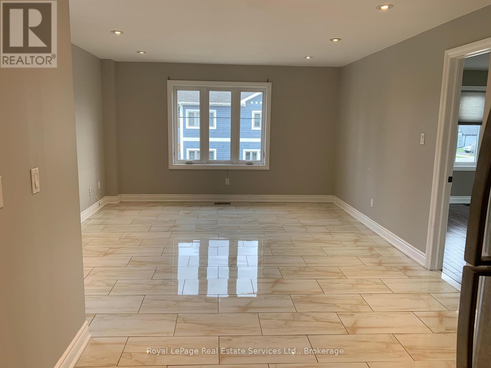 3 - 1033 Gardner Avenue, Mississauga (Lakeview), Ontario  L5E 1B5 - Photo 3 - W11905645