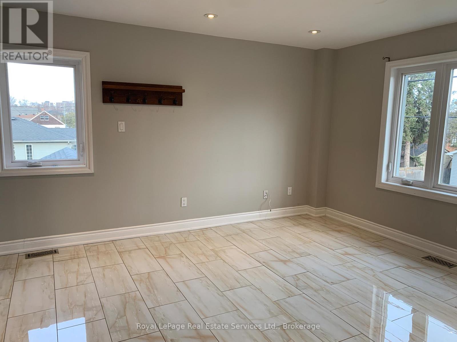 3 - 1033 Gardner Avenue, Mississauga (Lakeview), Ontario  L5E 1B5 - Photo 4 - W11905645