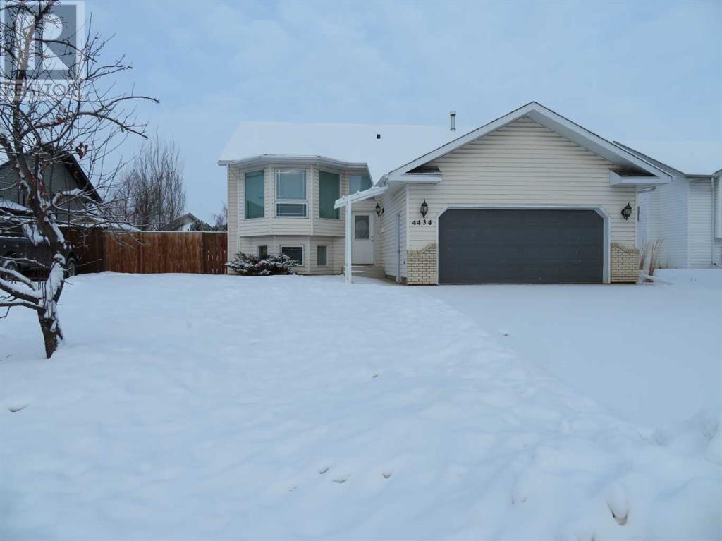 4434 60 Avenue, Innisfail, Alberta