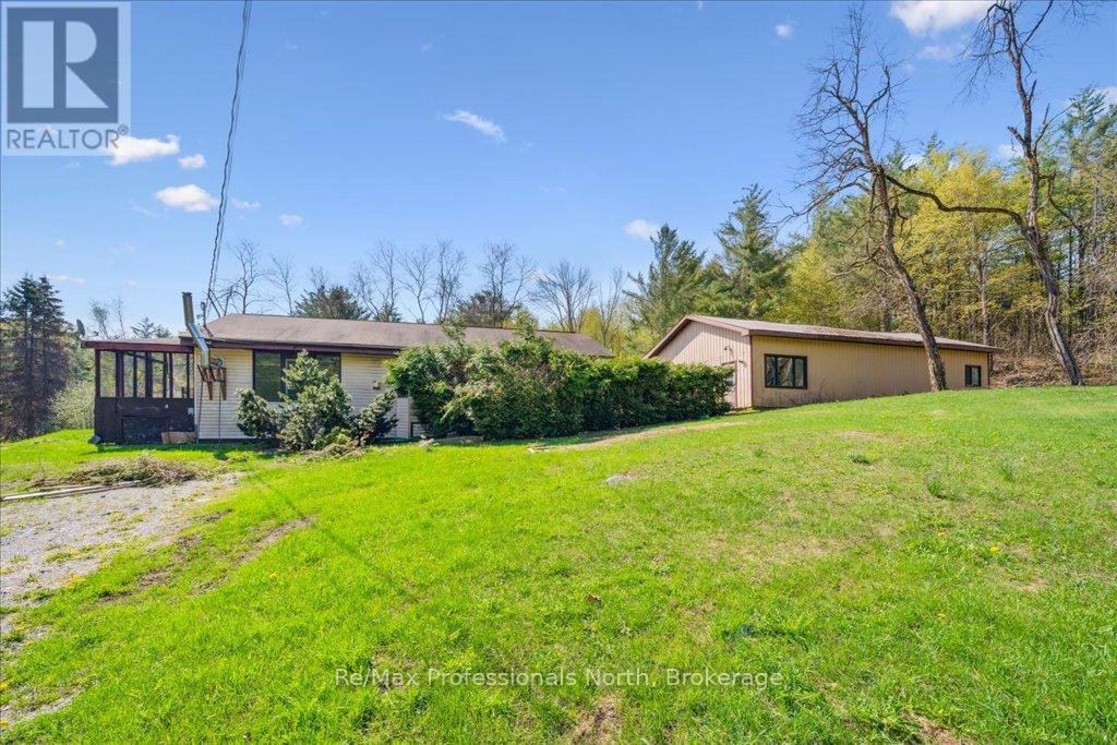 1090 Whites Road, Muskoka Lakes, Ontario  P0B 1J0 - Photo 10 - X11905167