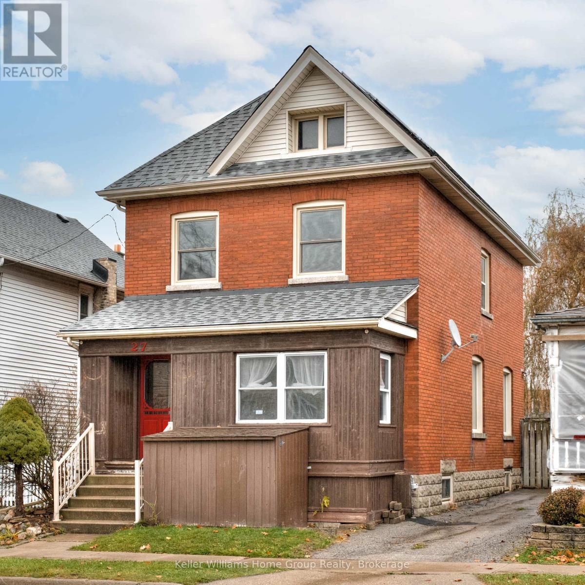 27 Hiawatha Street, St. Thomas, Ontario  N5P 2T1 - Photo 1 - X11905648