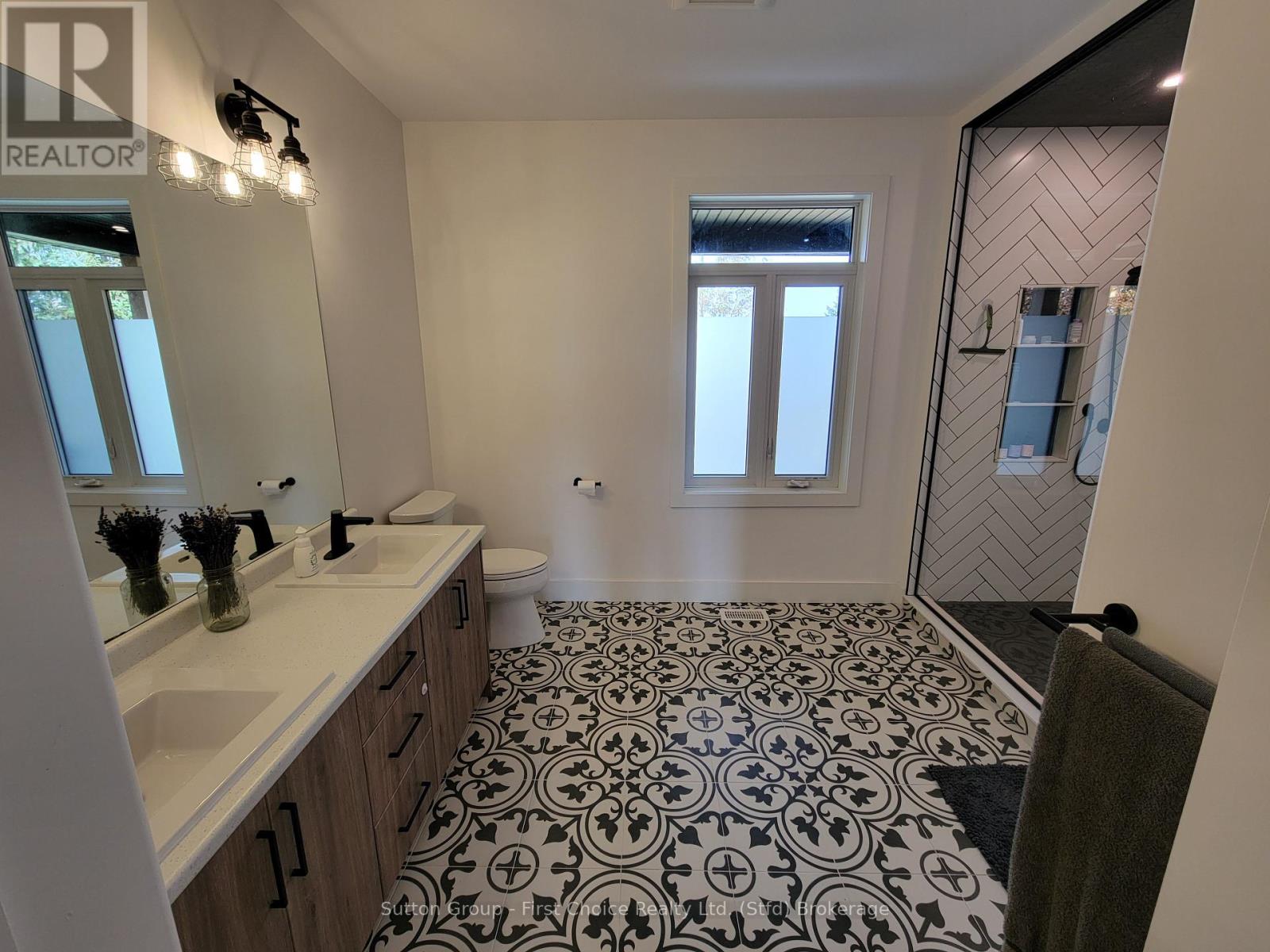 4557 Perth Road 180, West Perth (Logan), Ontario  N0K 1E0 - Photo 17 - X11898532