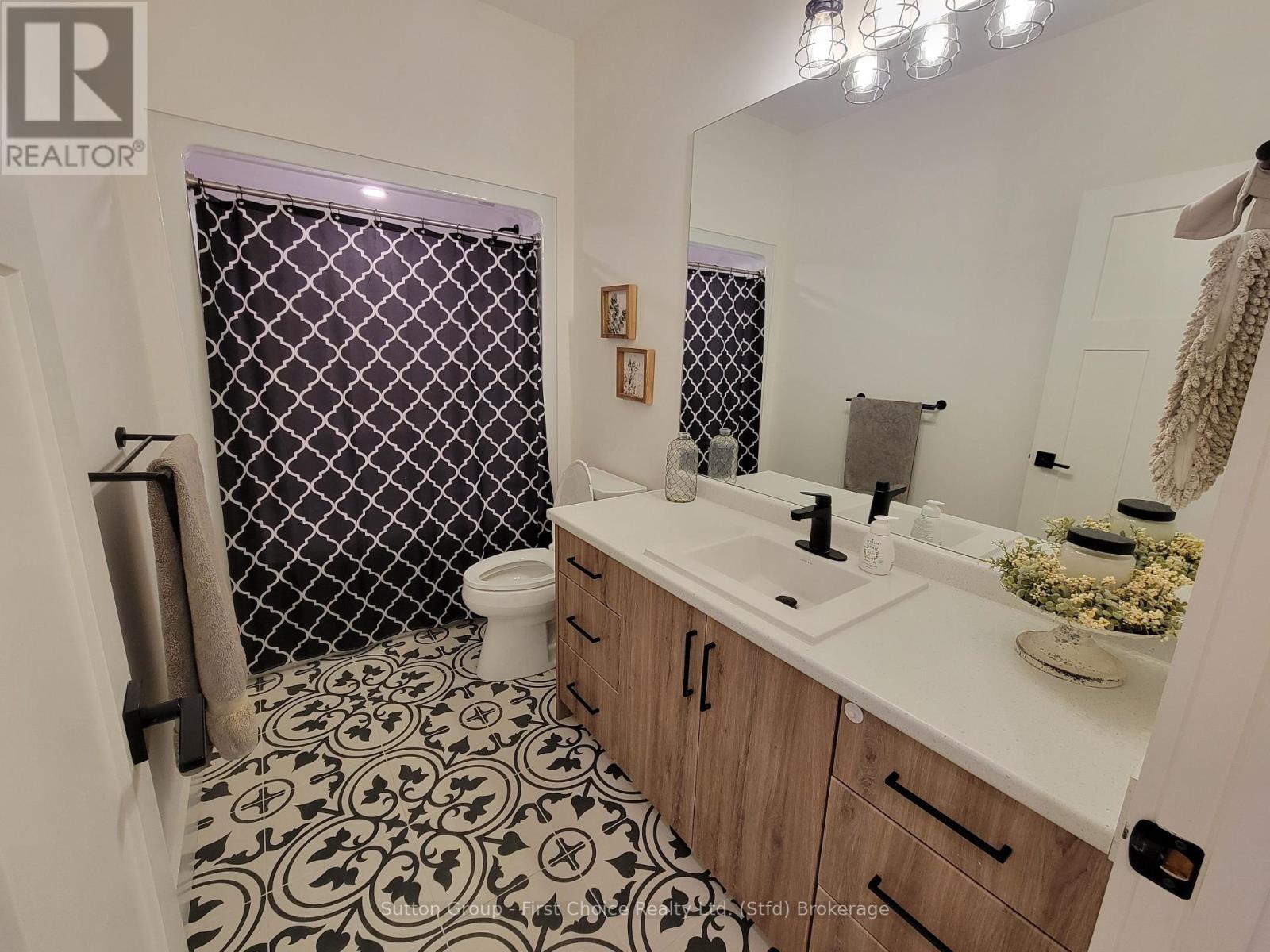 4557 Perth Road 180, West Perth (Logan), Ontario  N0K 1E0 - Photo 23 - X11898532