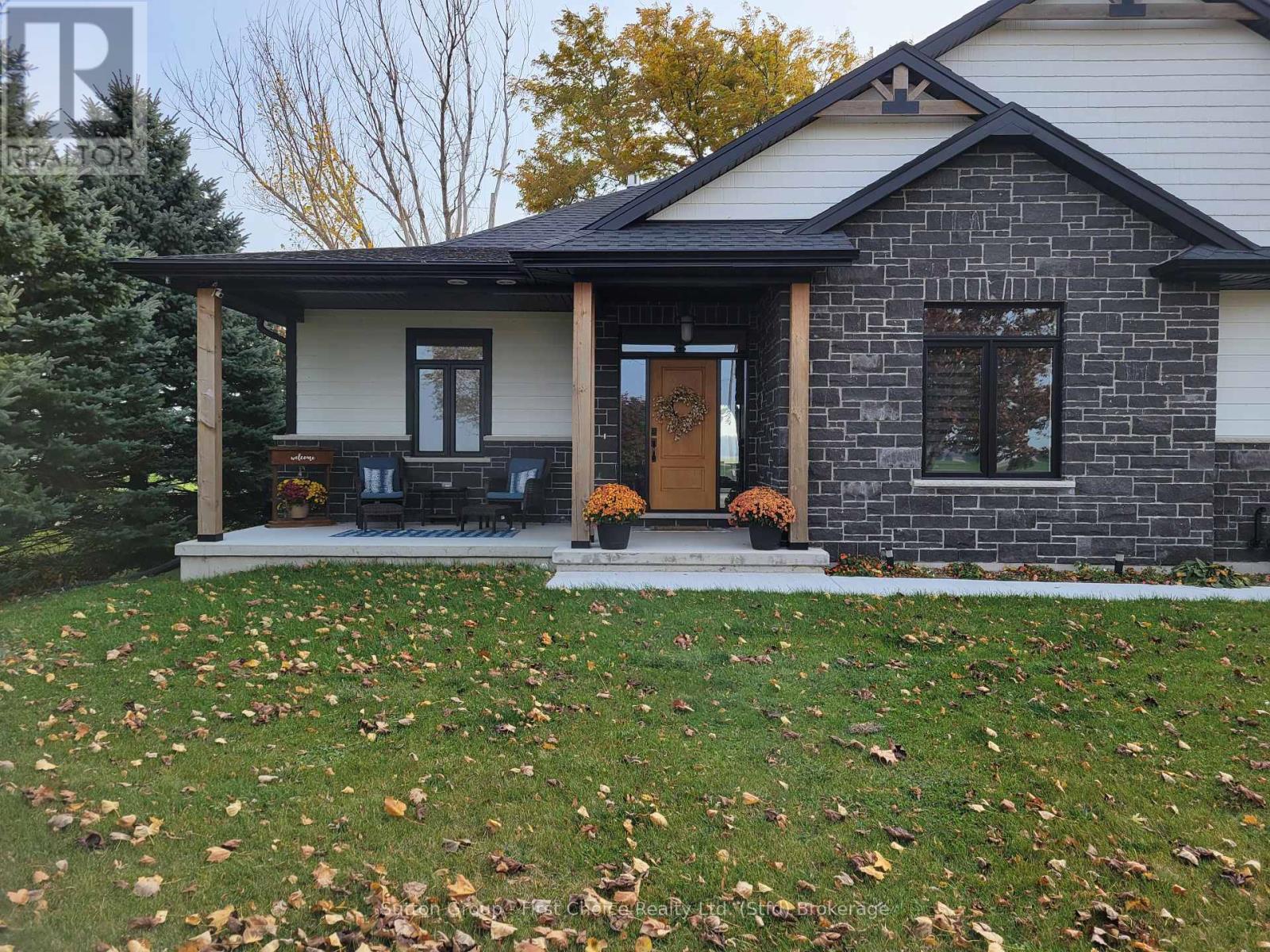 4557 Perth Road 180, West Perth (Logan), Ontario  N0K 1E0 - Photo 3 - X11898532