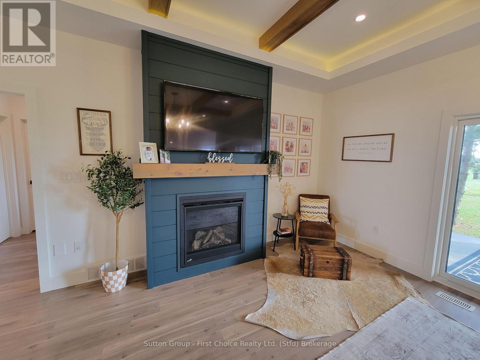 4557 Perth Road 180, West Perth (Logan), Ontario  N0K 1E0 - Photo 6 - X11898532